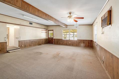 905 Kimbro Street Taylor TX 76574