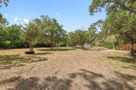 905 Kimbro Street Taylor TX 76574