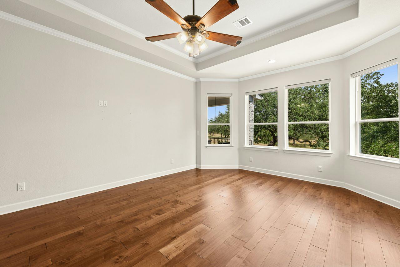 208 Double Horn Trail Spicewood TX 78669