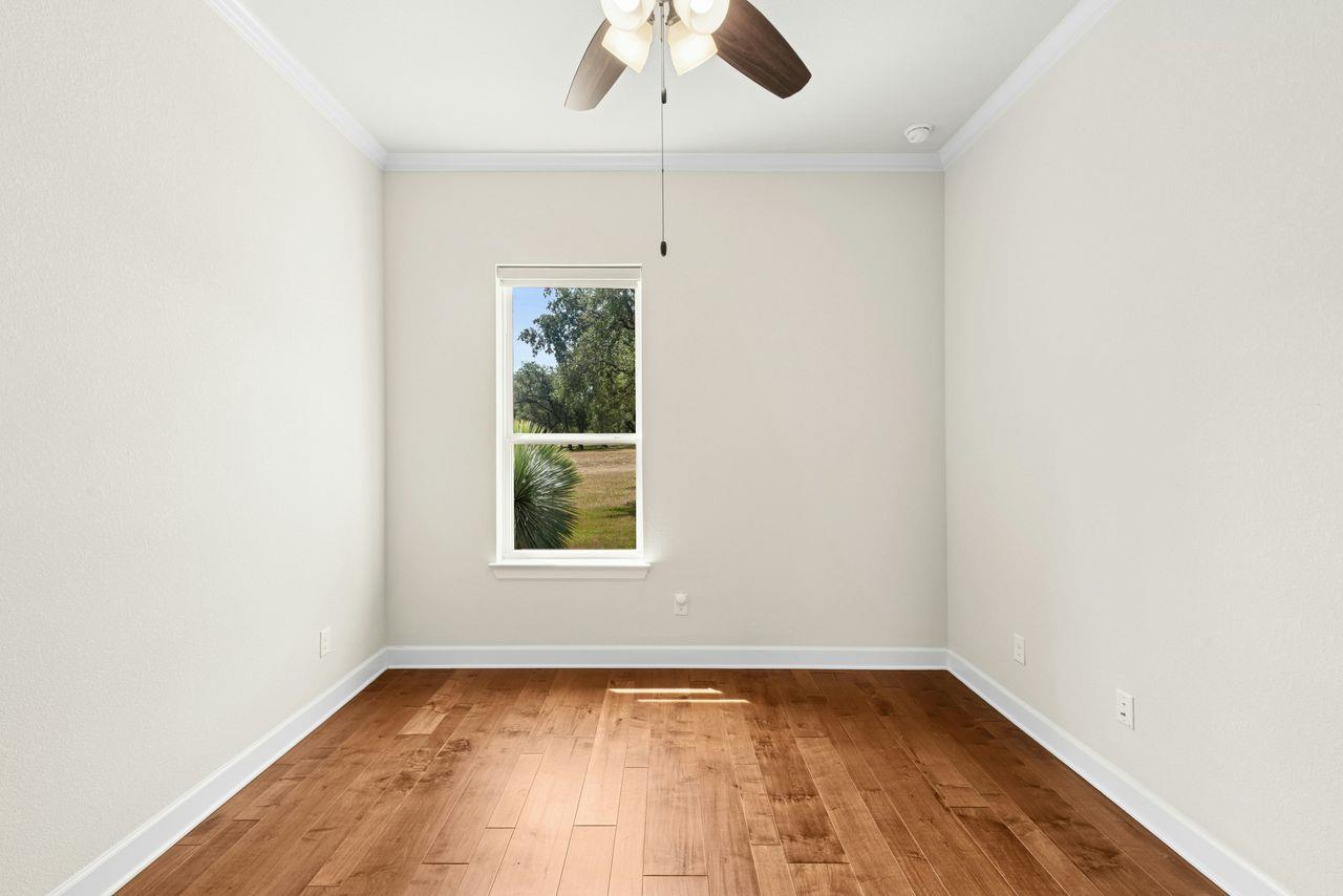 208 Double Horn Trail Spicewood TX 78669