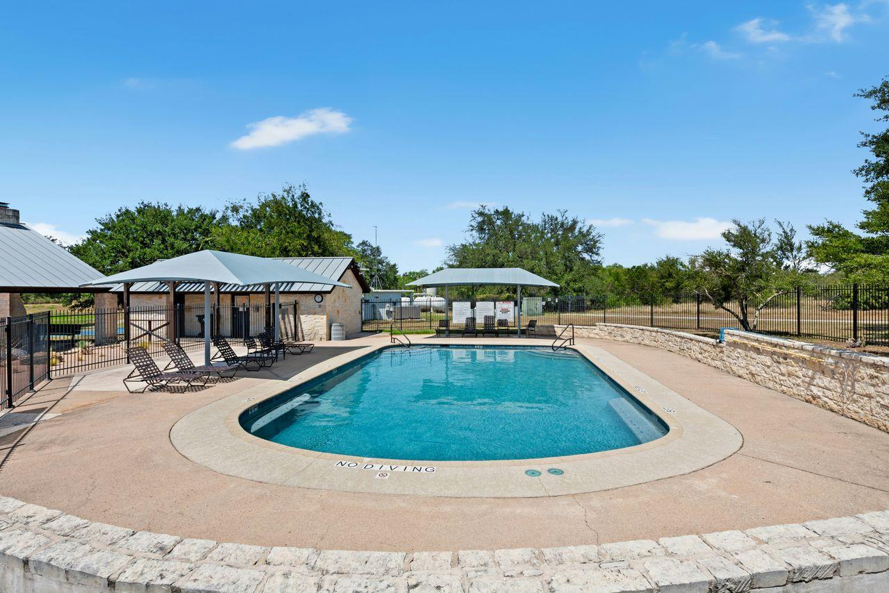 208 Double Horn Trail Spicewood TX 78669