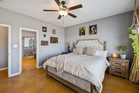 5476 County Road 427 Stockdale TX 78160