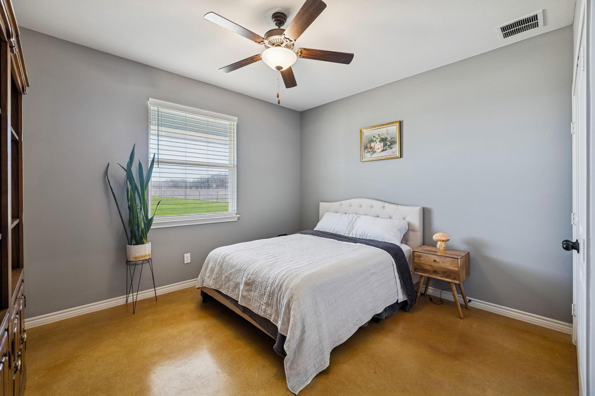 5476 County Road 427 Stockdale TX 78160