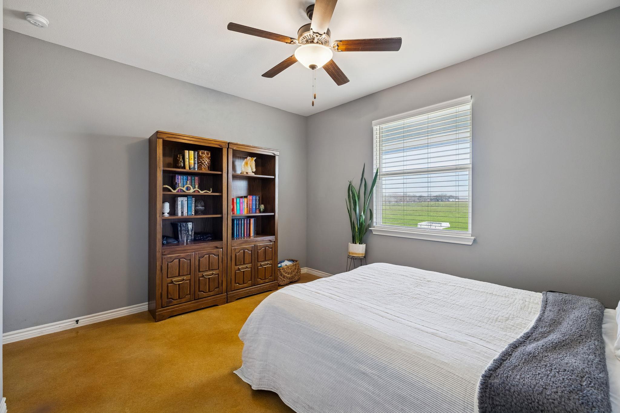 5476 County Road 427 Stockdale TX 78160
