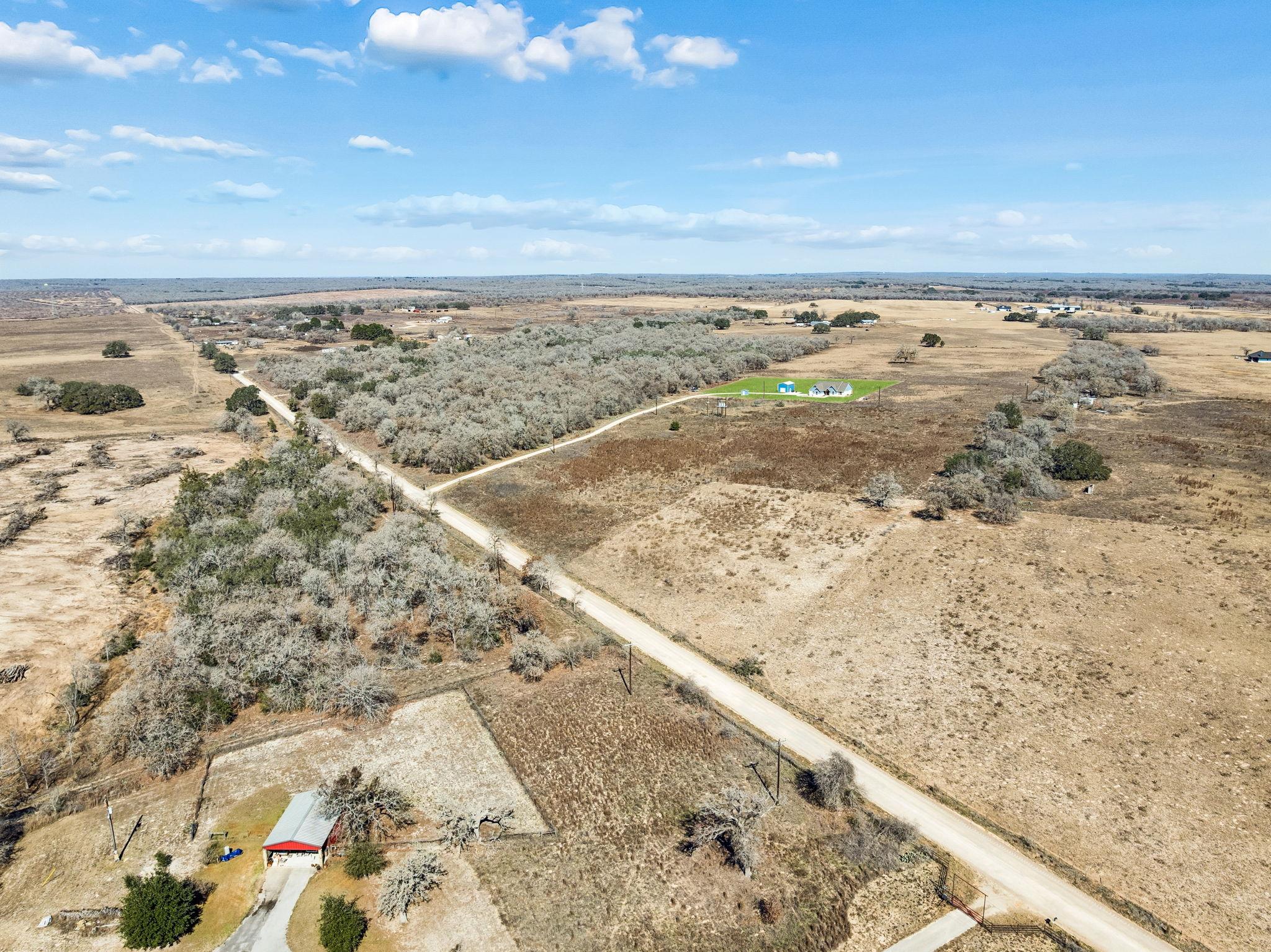 5476 County Road 427 Stockdale TX 78160