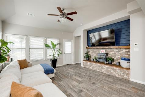 709 Tinton Falls Lane Pflugerville TX 78660