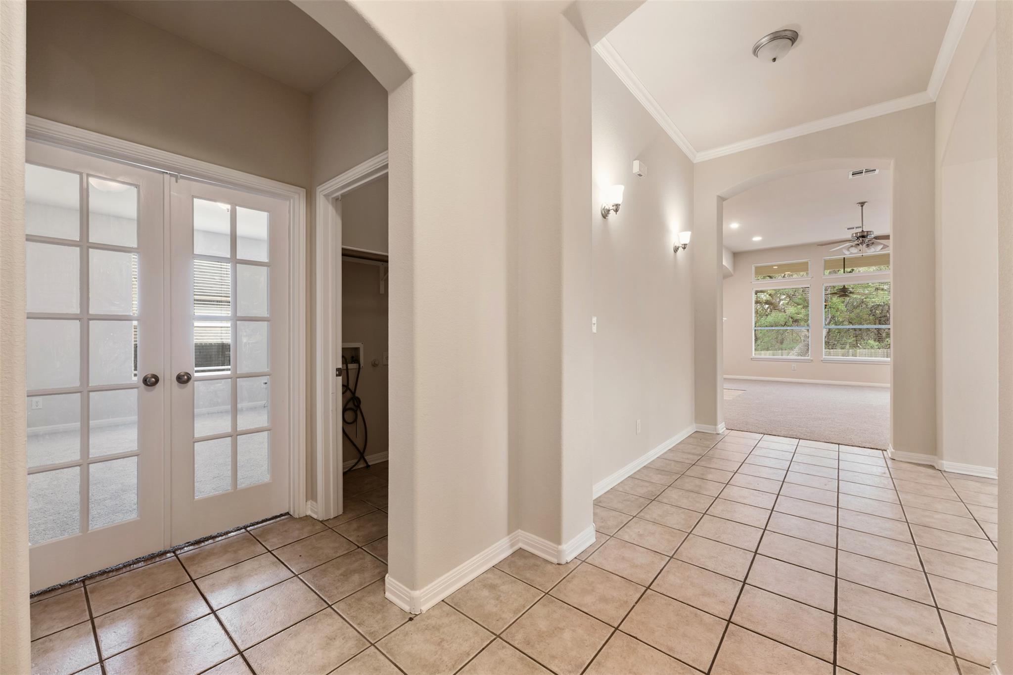 6825 Hansa Loop Austin TX 78739