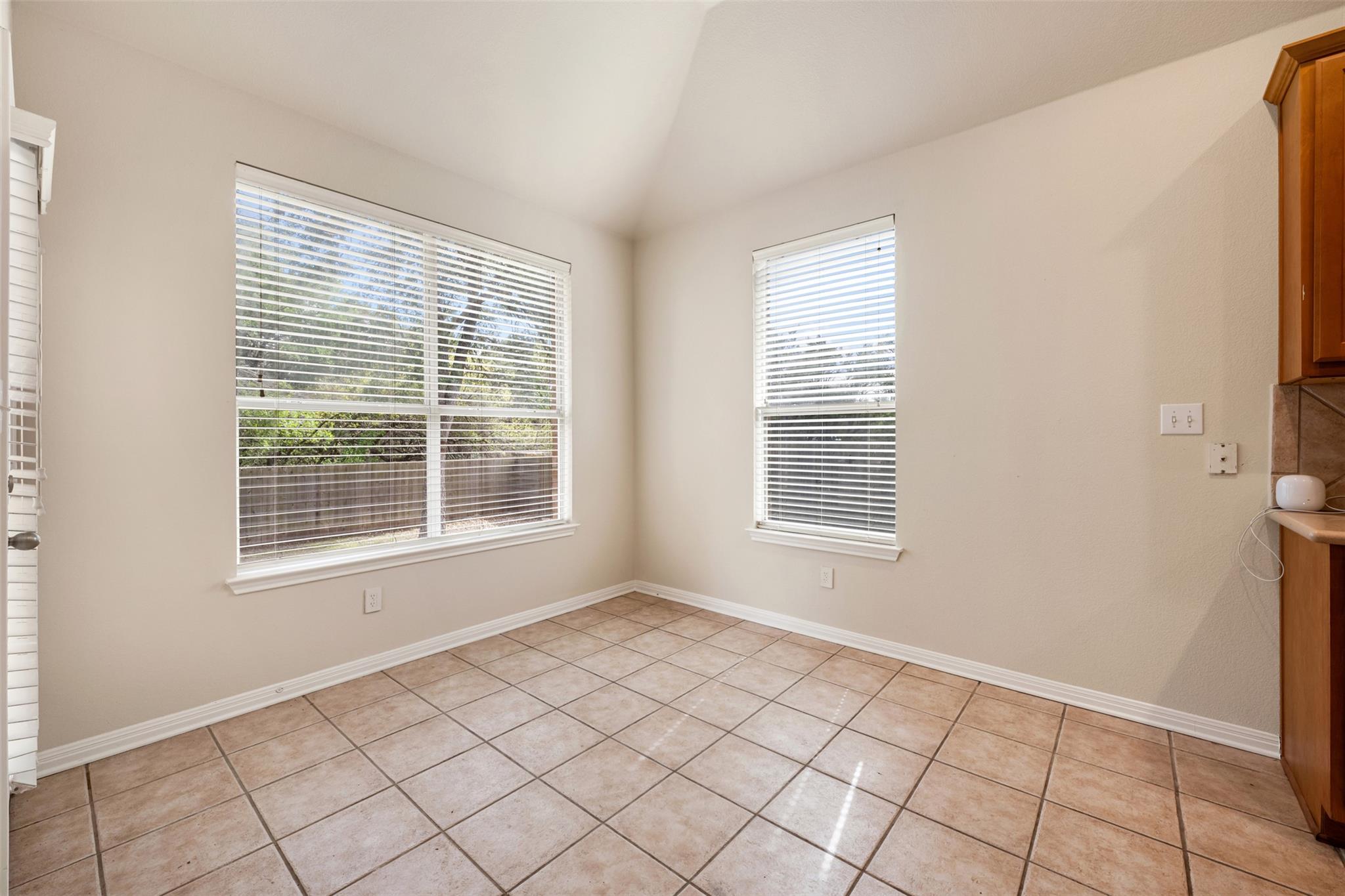 6825 Hansa Loop Austin TX 78739