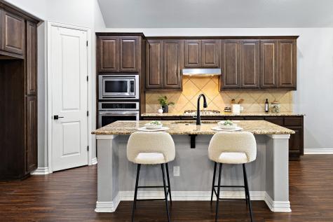 305 Miracle Rose Way Liberty Hill TX 78642