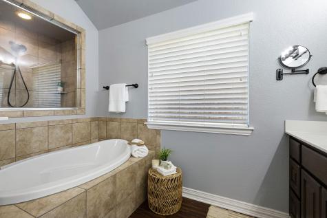 305 Miracle Rose Way Liberty Hill TX 78642