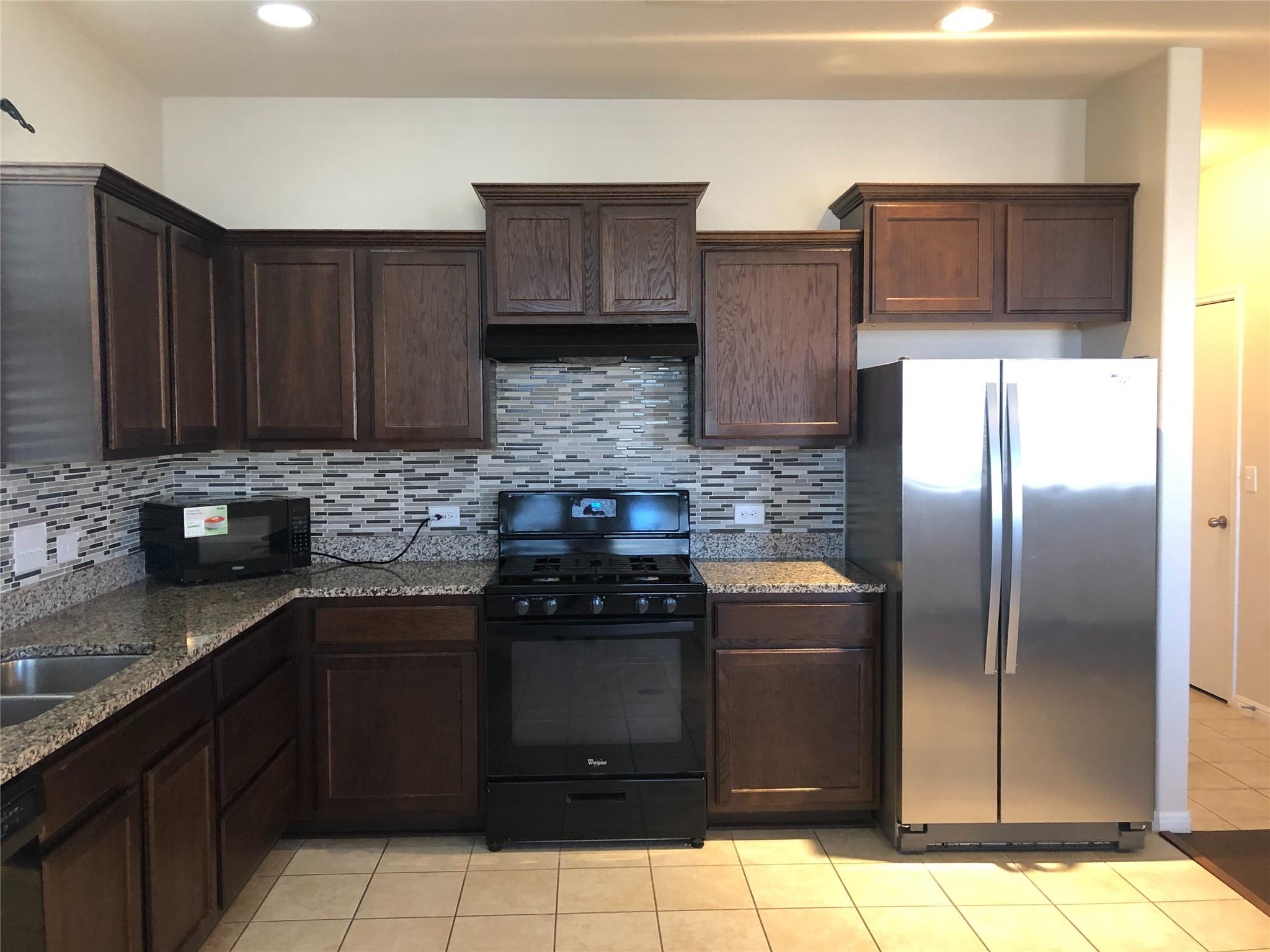 519 Twisted Oaks Lane Buda TX 78610
