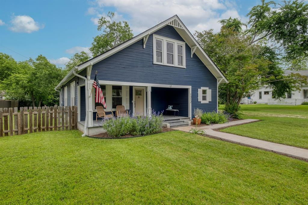 1012 Speegle Street Taylor TX 76574