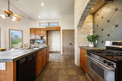 101 Maheo Way Dripping Springs TX 78620