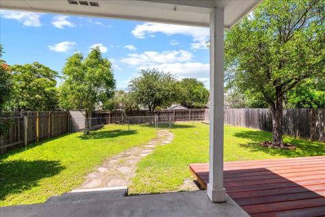 1515 Dillon Lake Bend Leander TX 78641