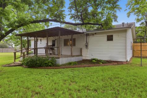 306 Erie Avenue Rockdale TX 76567