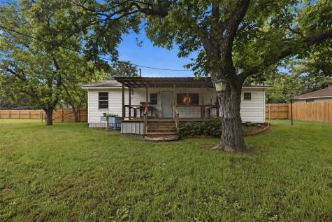 306 Erie Avenue Rockdale TX 76567