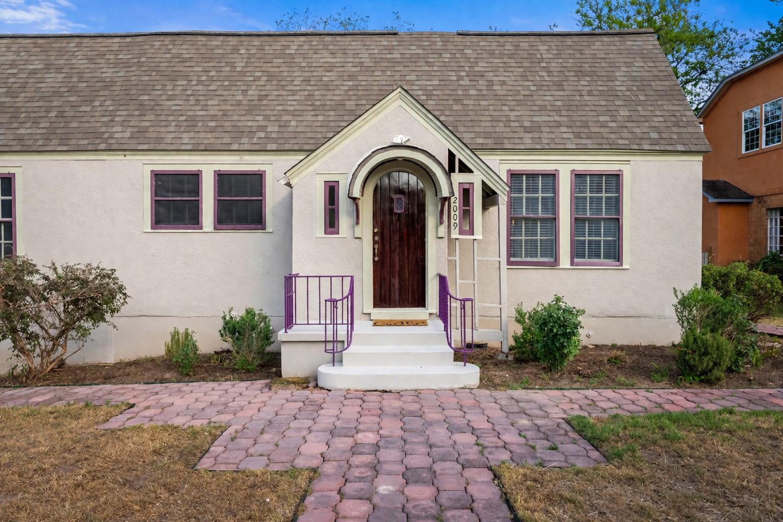 2009 Travis Heights Boulevard Austin TX 78704