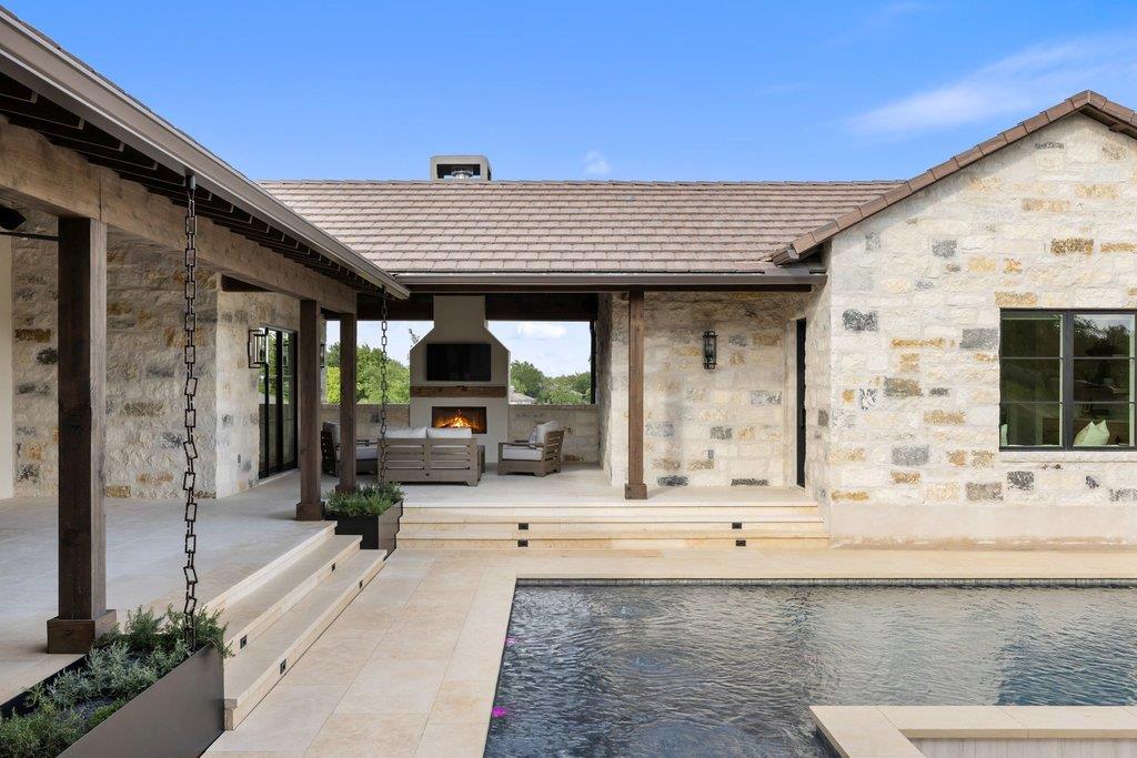 27031 Haynie Flat Road Spicewood TX 78669