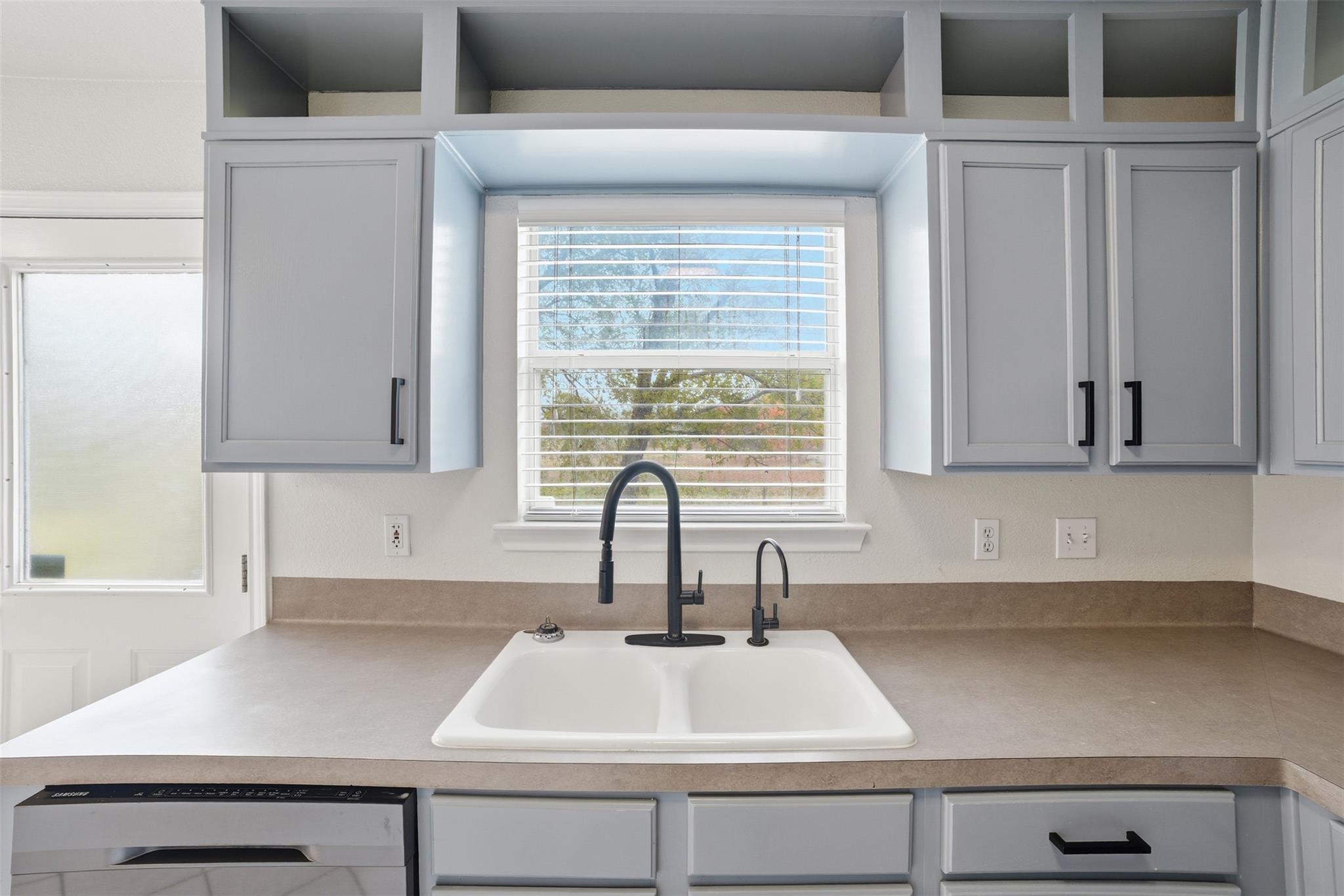 1601 Breezy Court Round Rock TX 78664