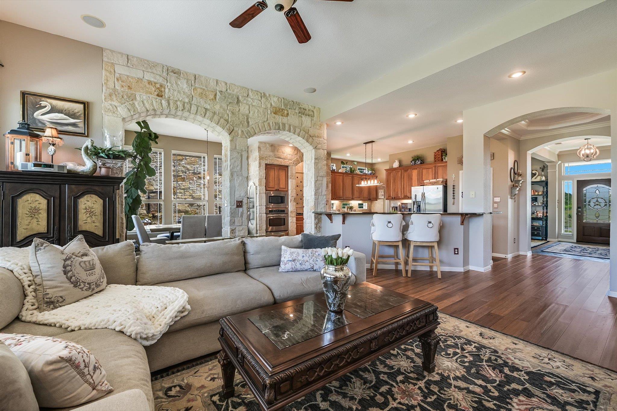 108 High Plains Trail Spicewood TX 78669