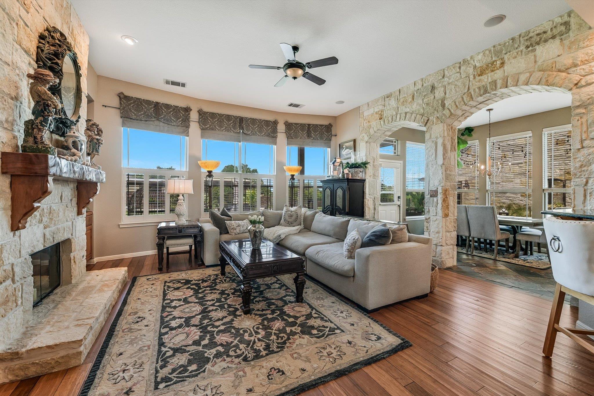 108 High Plains Trail Spicewood TX 78669