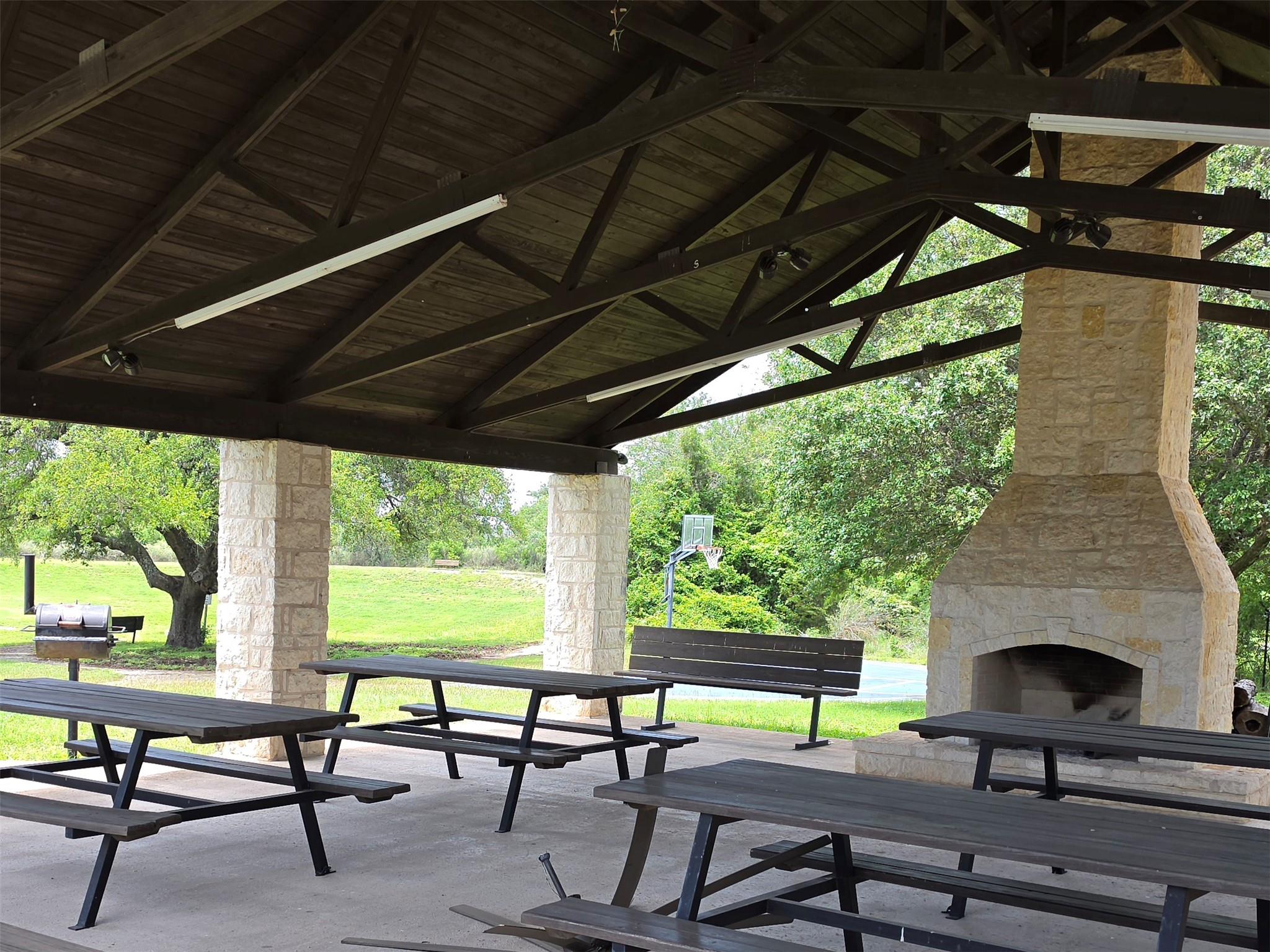 108 High Plains Trail Spicewood TX 78669