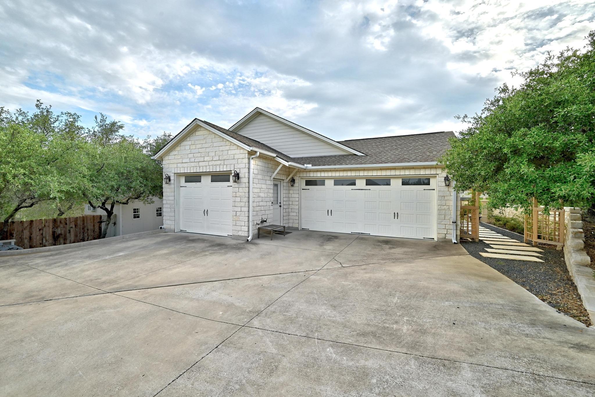 4115 Noon Day Cove Bee Cave TX 78738