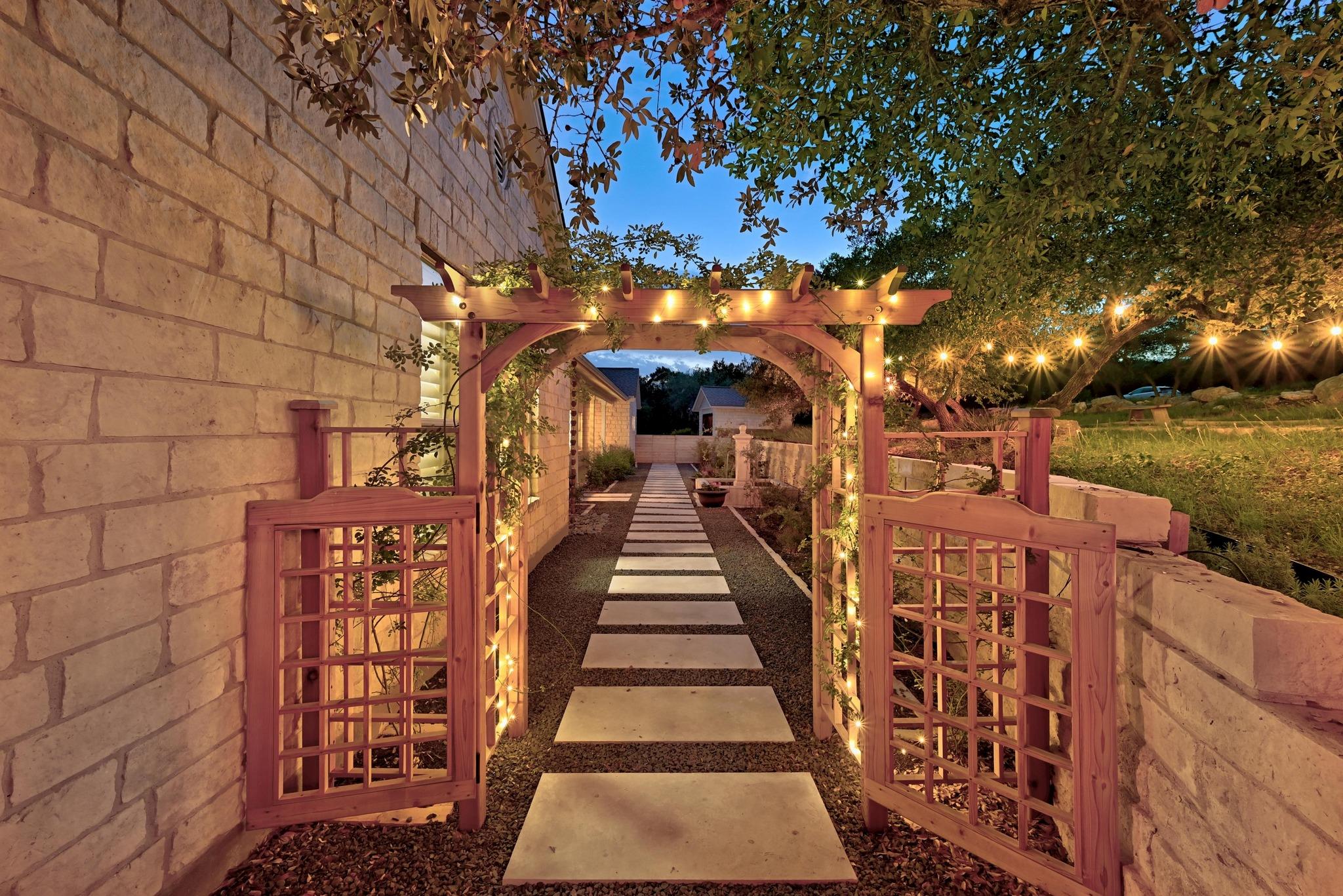 4115 Noon Day Cove Bee Cave TX 78738