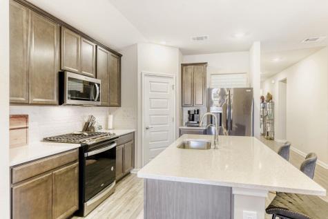1005 Main Street Hutto TX 78634
