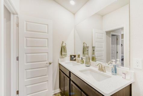 1005 Main Street Hutto TX 78634