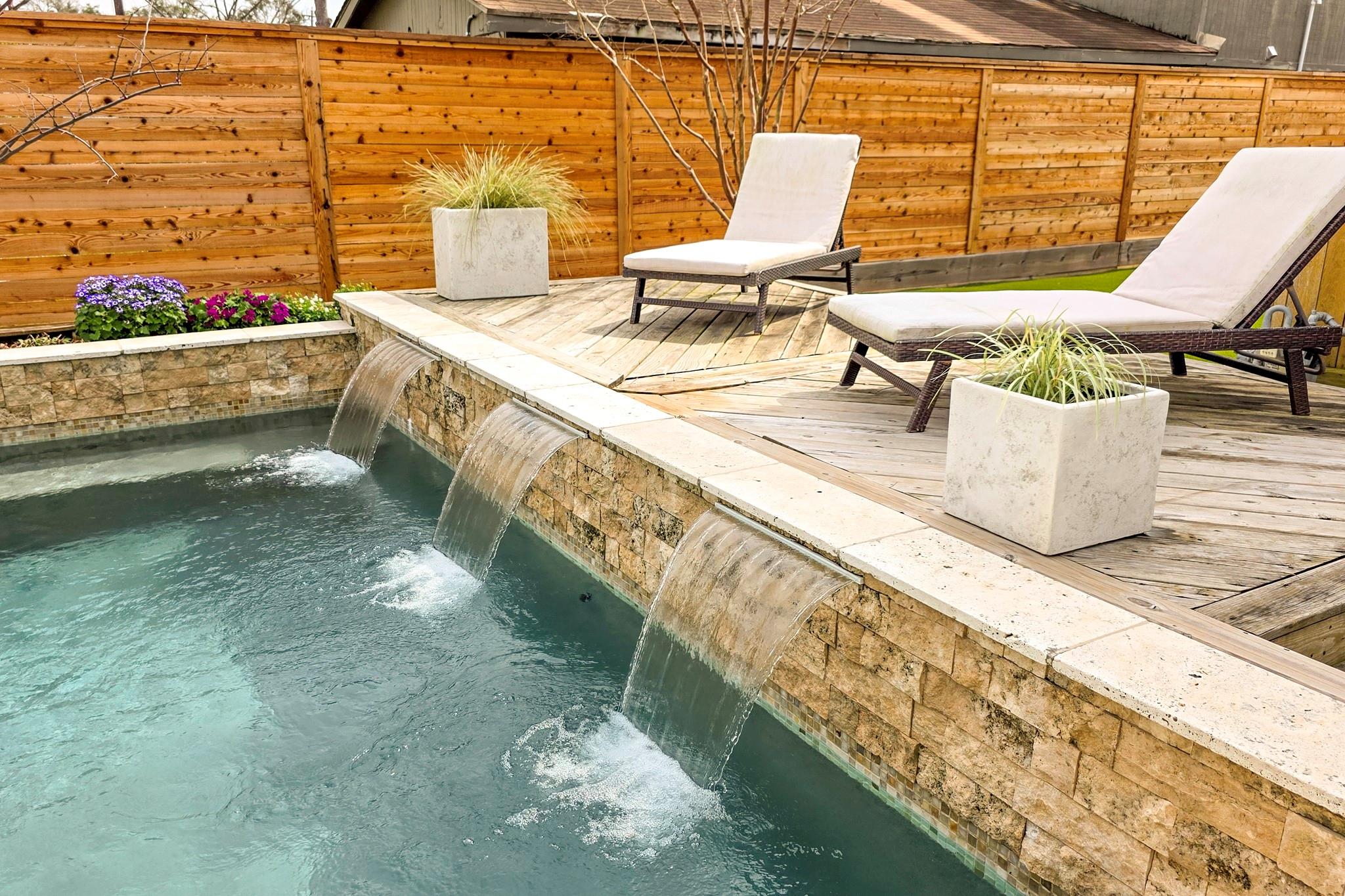 1021 Wakefield Drive Houston TX 77018