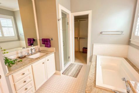 1021 Wakefield Drive Houston TX 77018