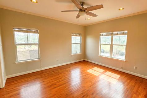 1021 Wakefield Drive Houston TX 77018