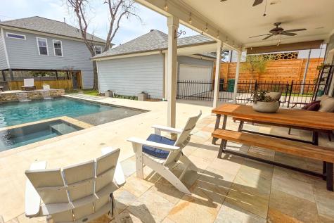 1021 Wakefield Drive Houston TX 77018