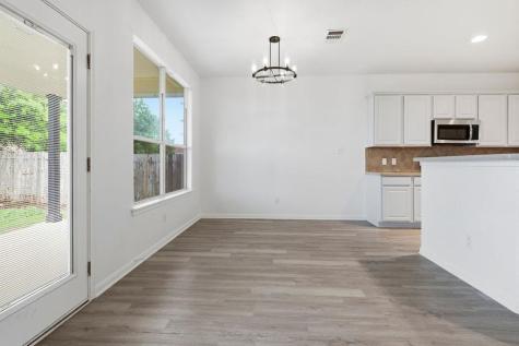 2003 Cockrill Cove Hutto TX 78634