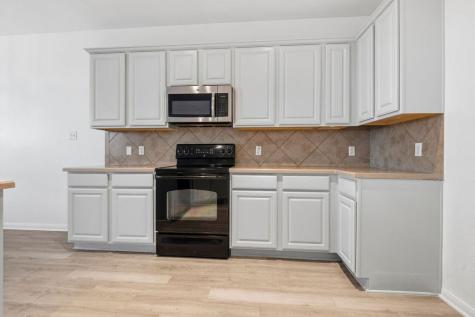 2003 Cockrill Cove Hutto TX 78634