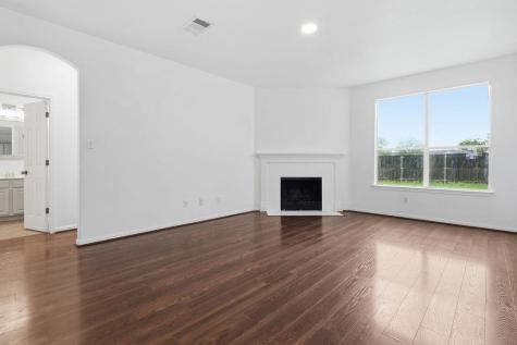 2003 Cockrill Cove Hutto TX 78634