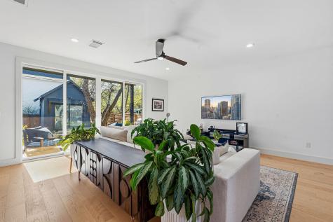4313 Jinx Avenue Austin TX 78745