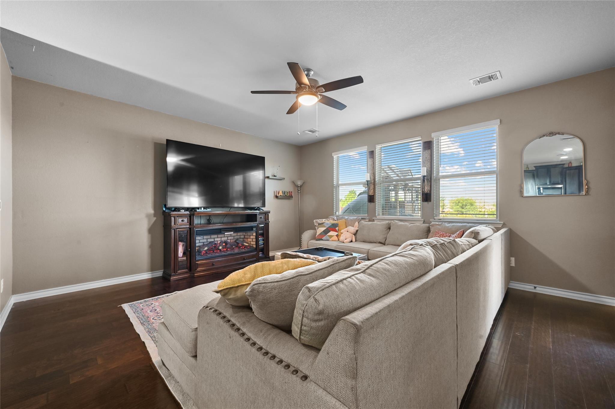 160 Thornless Circle Buda TX 78610