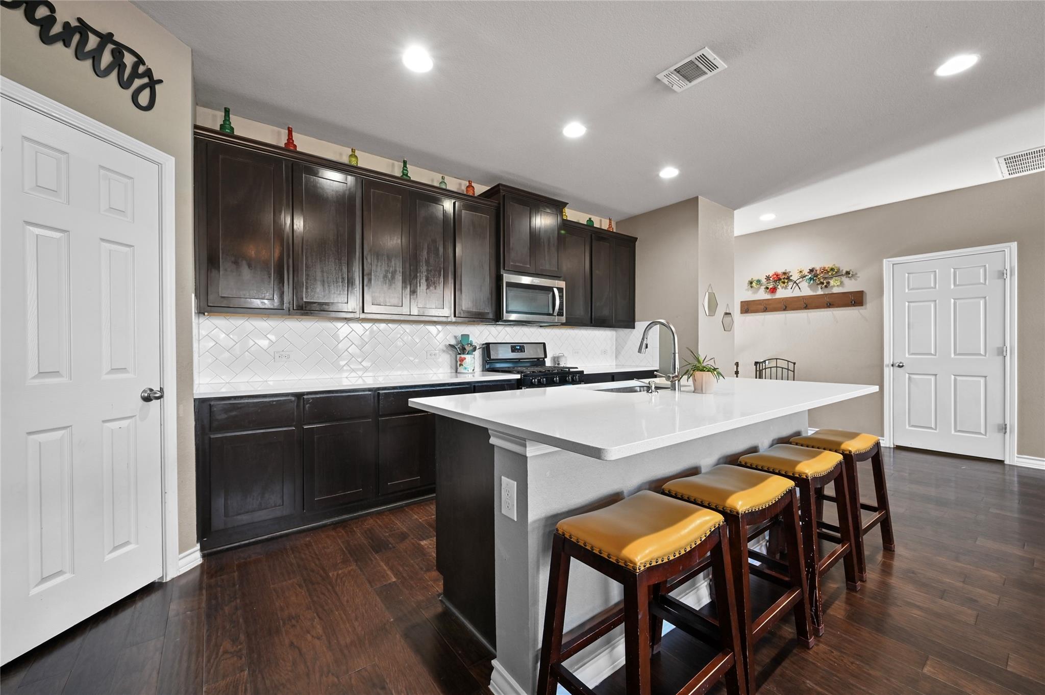 160 Thornless Circle Buda TX 78610