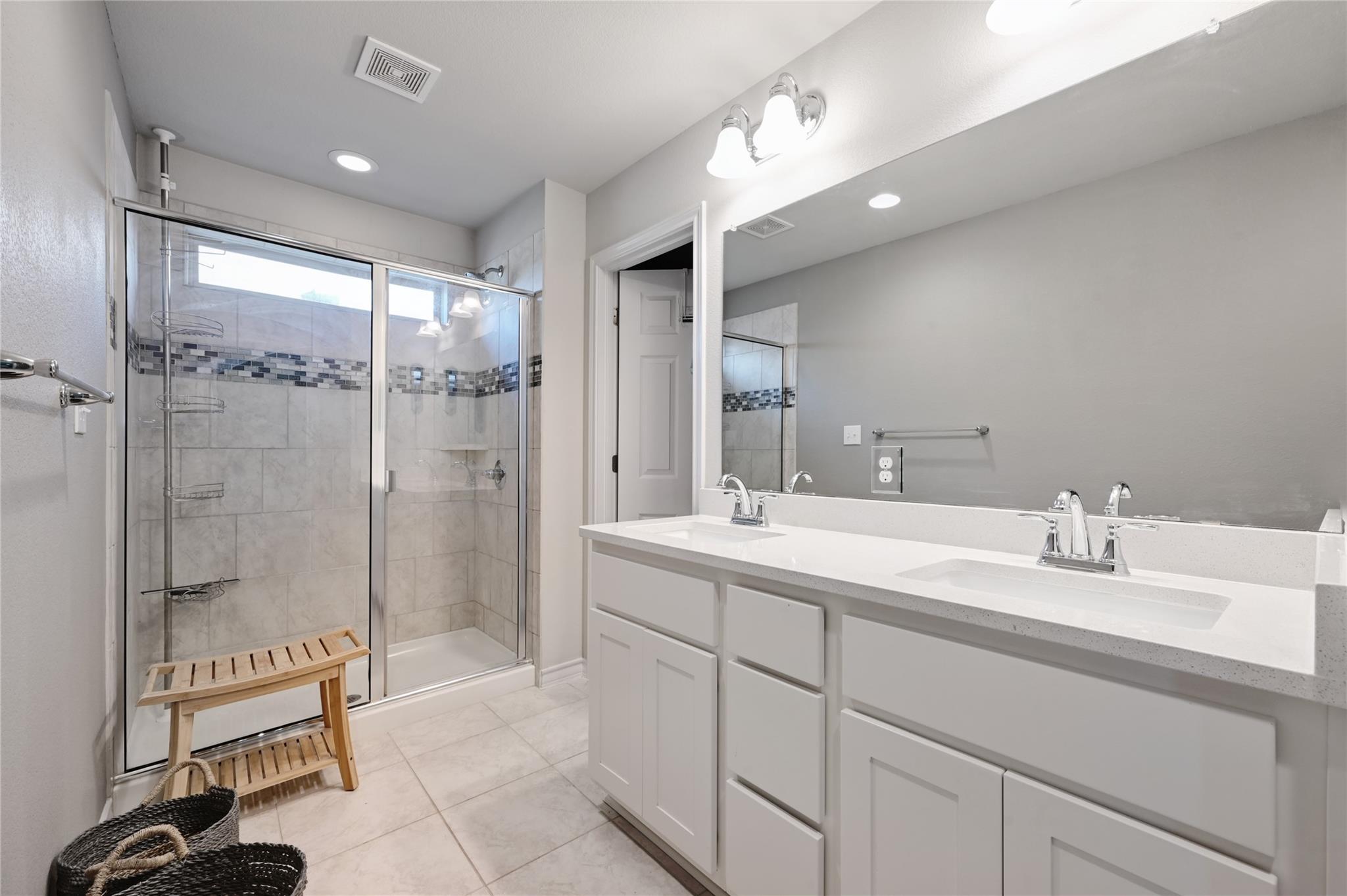 160 Thornless Circle Buda TX 78610