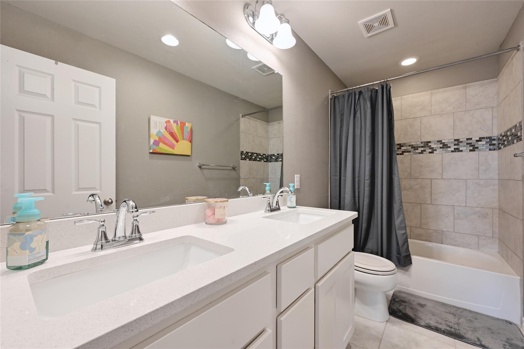 160 Thornless Circle Buda TX 78610