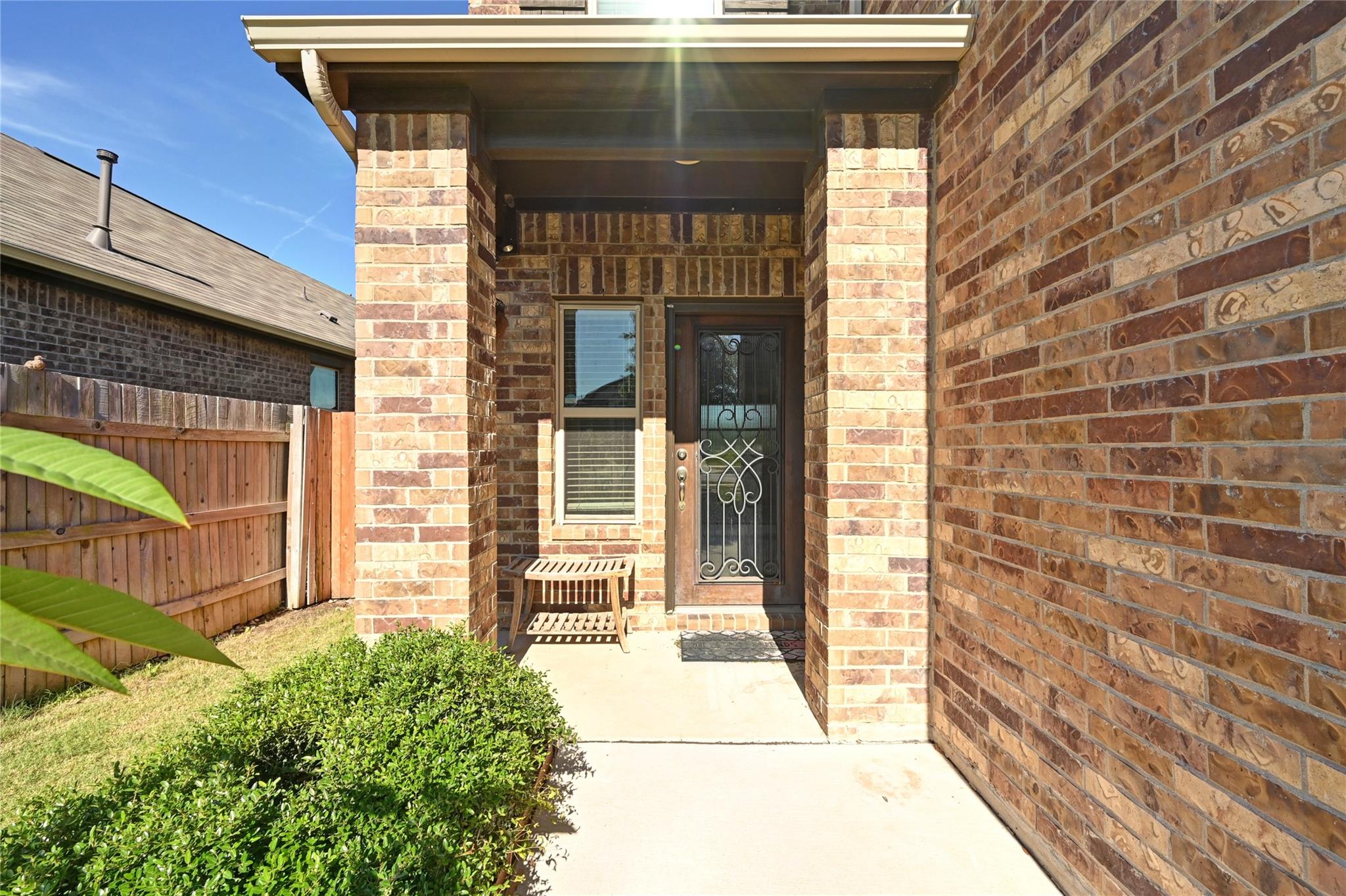 160 Thornless Circle Buda TX 78610