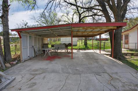 707 Brown Street Lampasas TX 76550