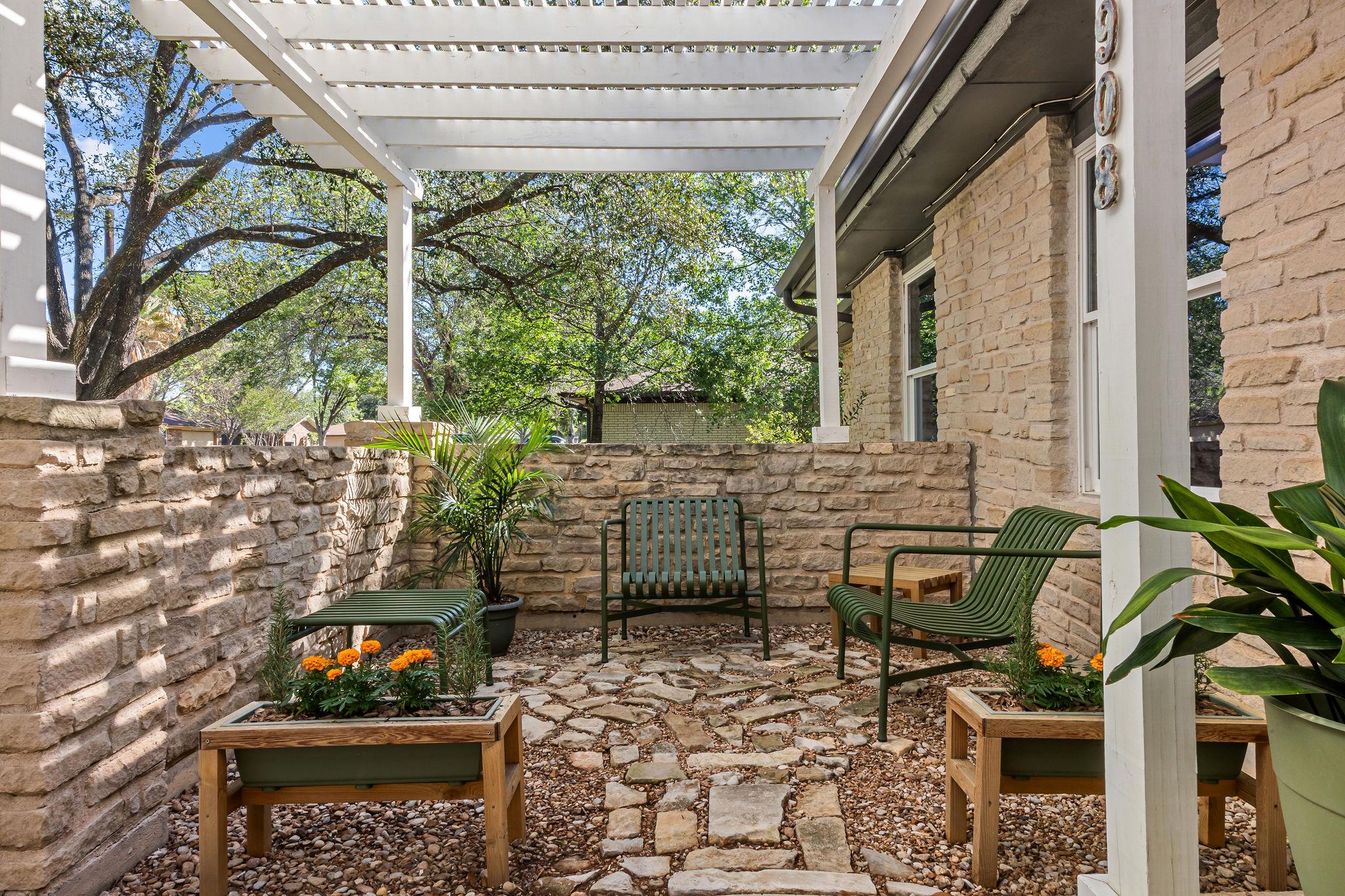 908 Merritt Drive Lockhart TX 78644
