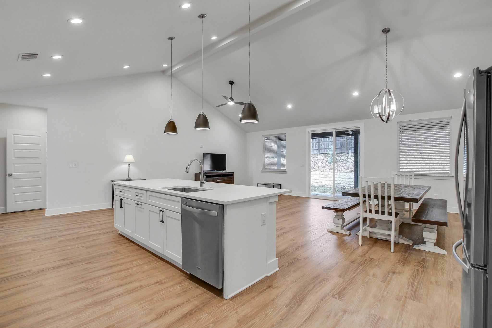 6509 Shady Lane Lago Vista TX 78645