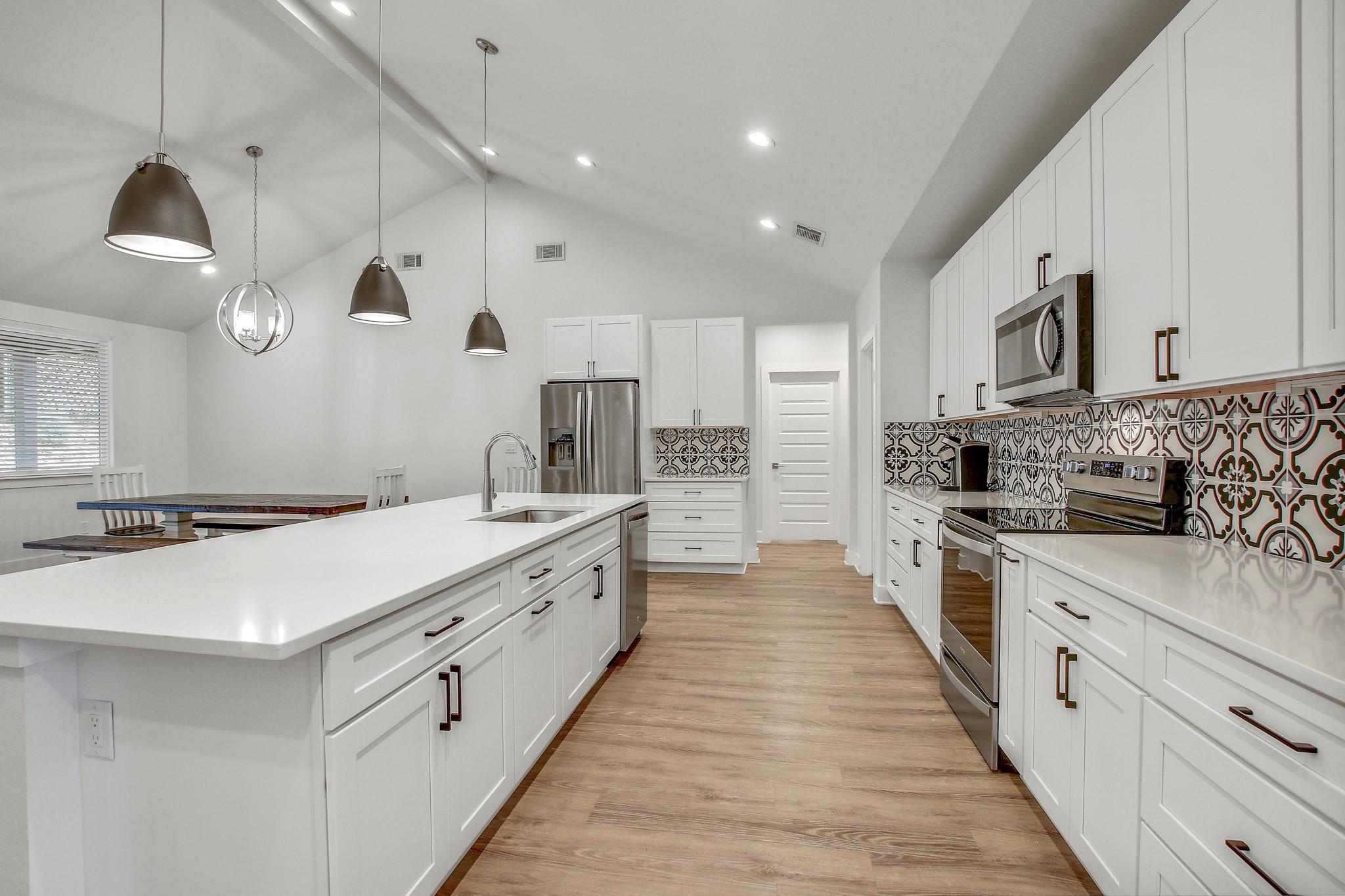 6509 Shady Lane Lago Vista TX 78645