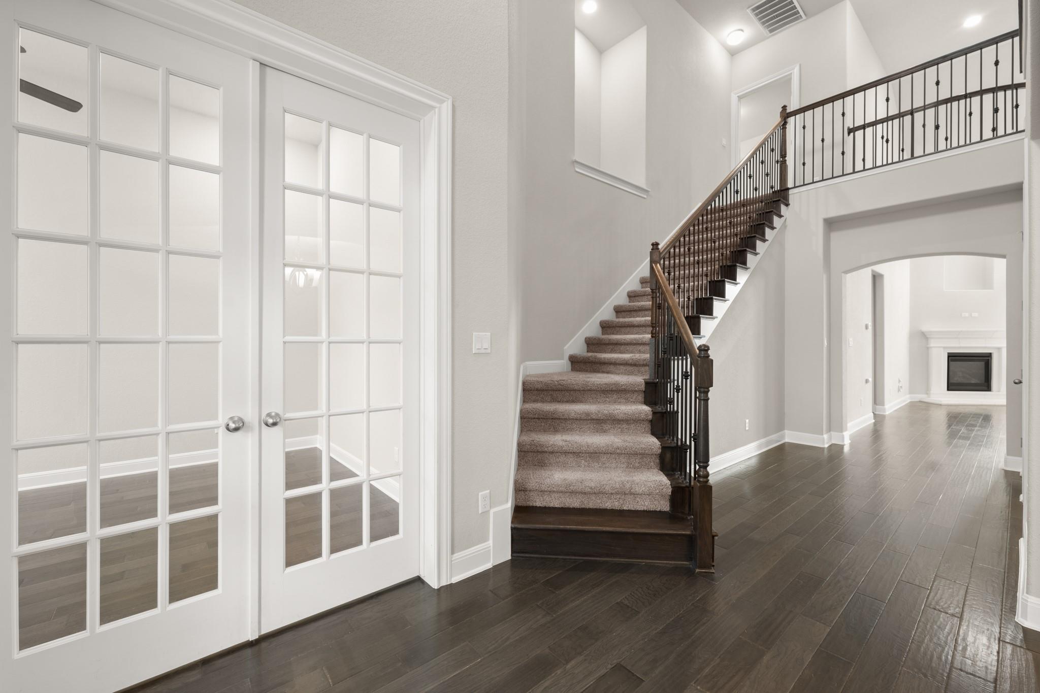 442 Jacksdaw Drive Austin TX 78737