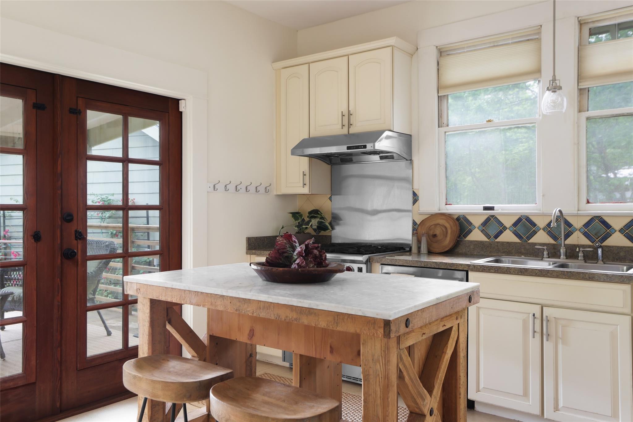 1917 Miles Avenue Austin TX 78745