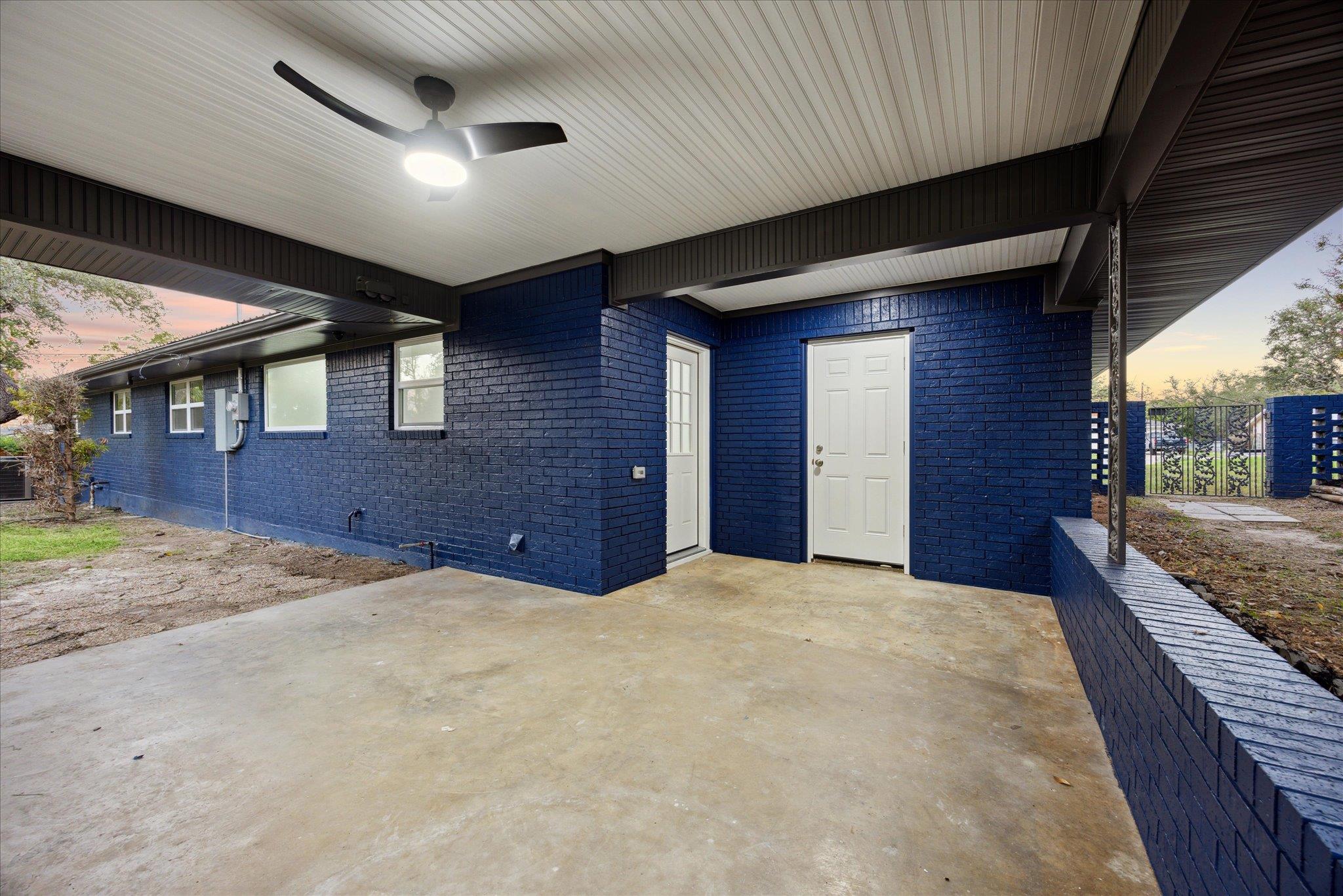 1305 W 1st Street Lampasas TX 76550